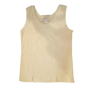 Nwot Magnet Art by Lynn Yang ribbed cream tank with lace at neckline Size M/L